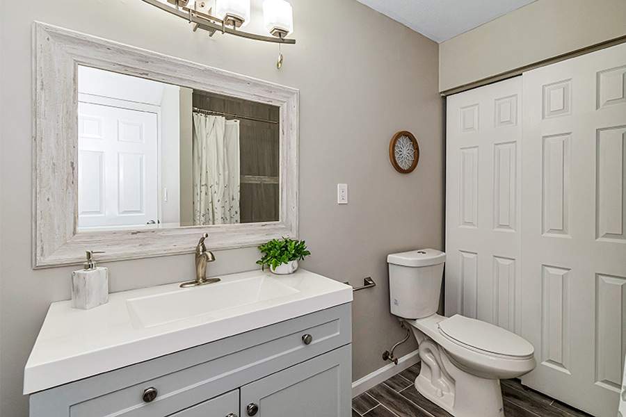 white-cabinet-bathroom-remodel-springfield